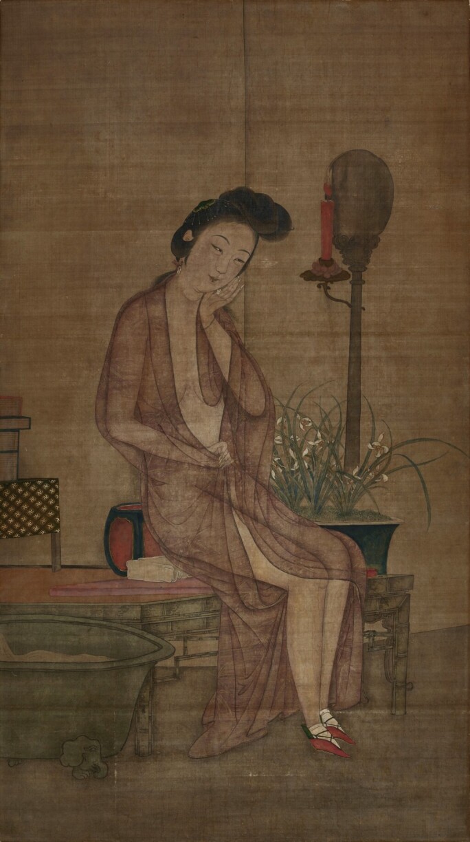 Gorizontal mushuk surati Paypoq kiygan busty xonimlar